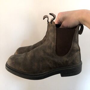 ❤️SOLD❤️ Square Toe Blundstone Boots